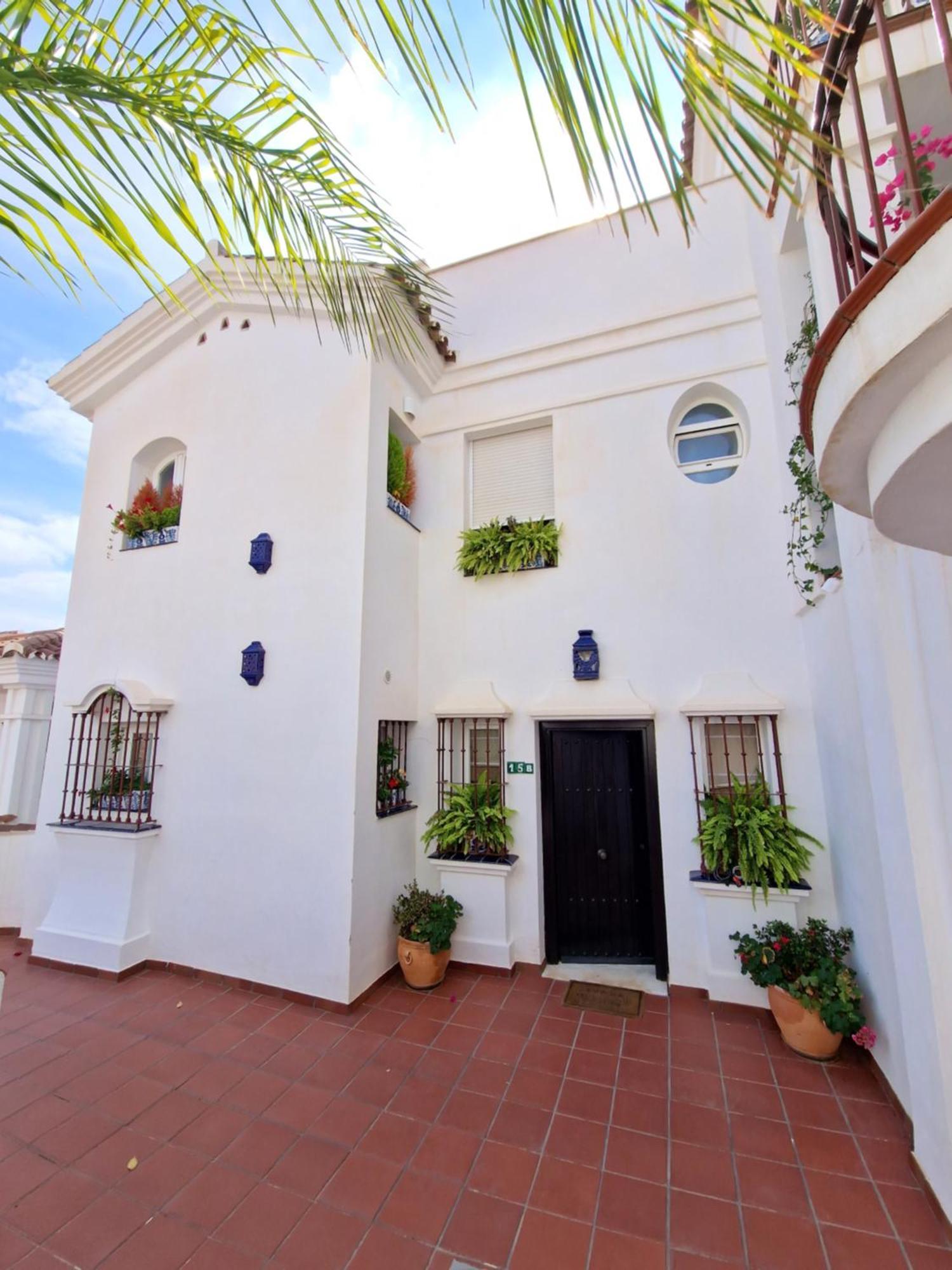 말라가 Sun & Palms - Cozy Flat In Quiet Neighbourhood With A Great Pool Area 아파트 외부 사진