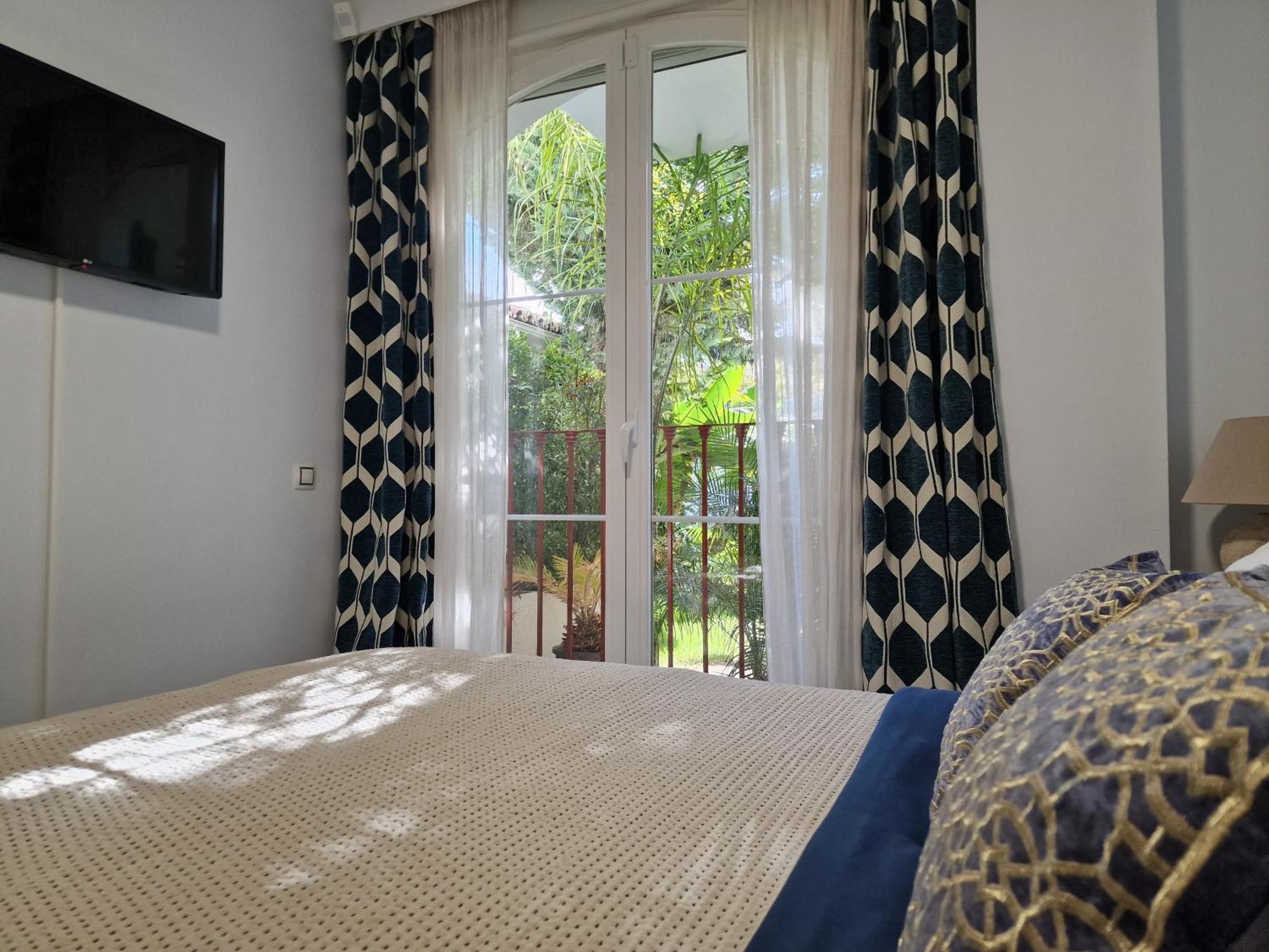 말라가 Sun & Palms - Cozy Flat In Quiet Neighbourhood With A Great Pool Area 아파트 외부 사진