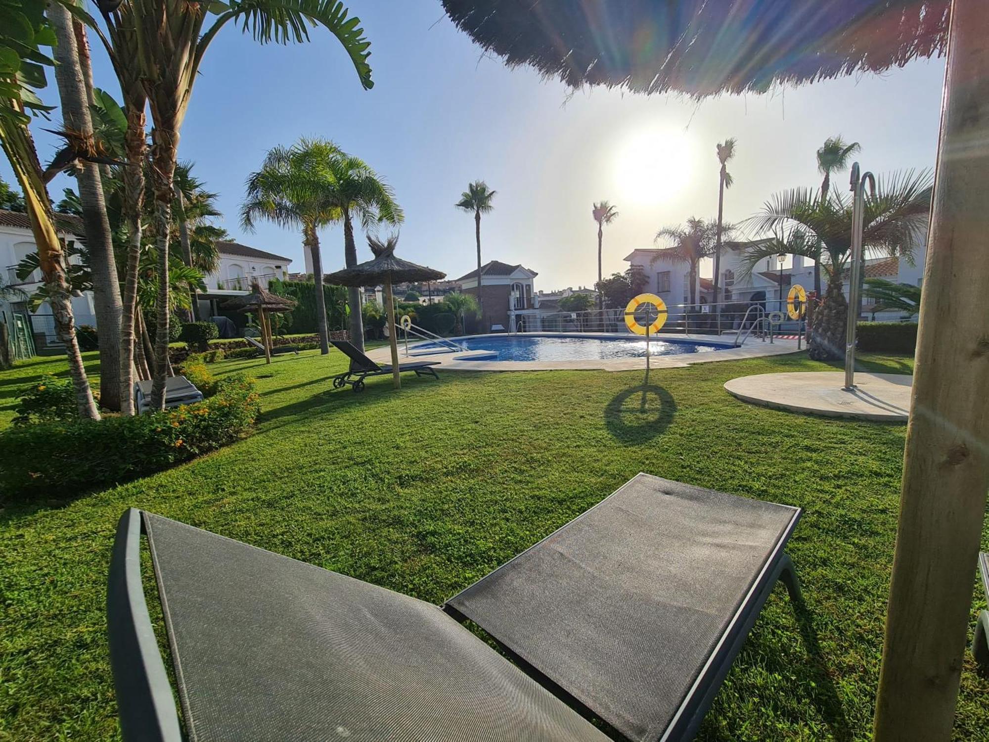 말라가 Sun & Palms - Cozy Flat In Quiet Neighbourhood With A Great Pool Area 아파트 외부 사진