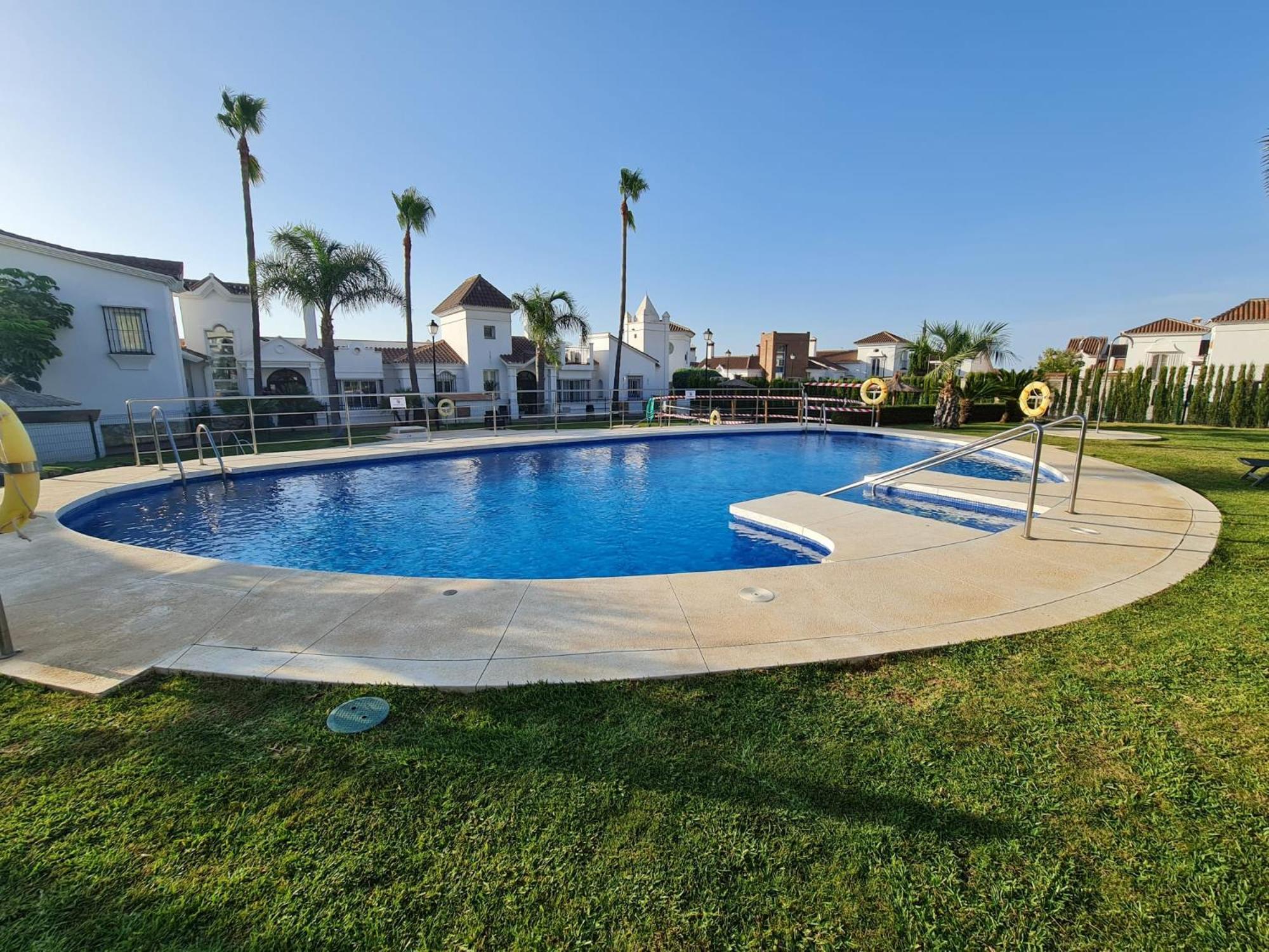 말라가 Sun & Palms - Cozy Flat In Quiet Neighbourhood With A Great Pool Area 아파트 외부 사진